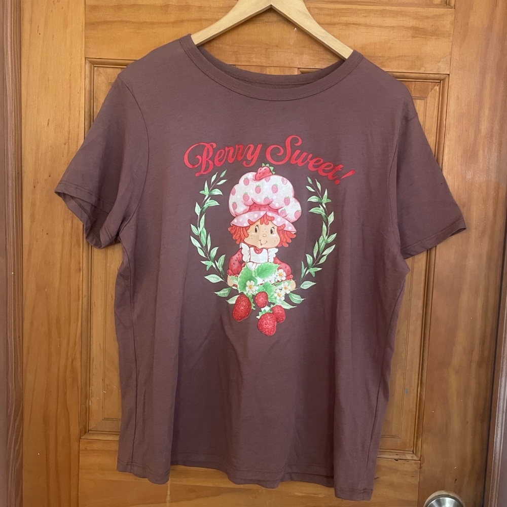 Women's Strawberry Shortcake Berry Sweet Short Sleeve Graphic T-Shirt - Brown XL - Picture 4 of 6